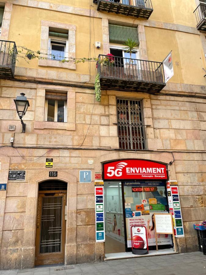Pension Bertolin Барселона Екстериор снимка